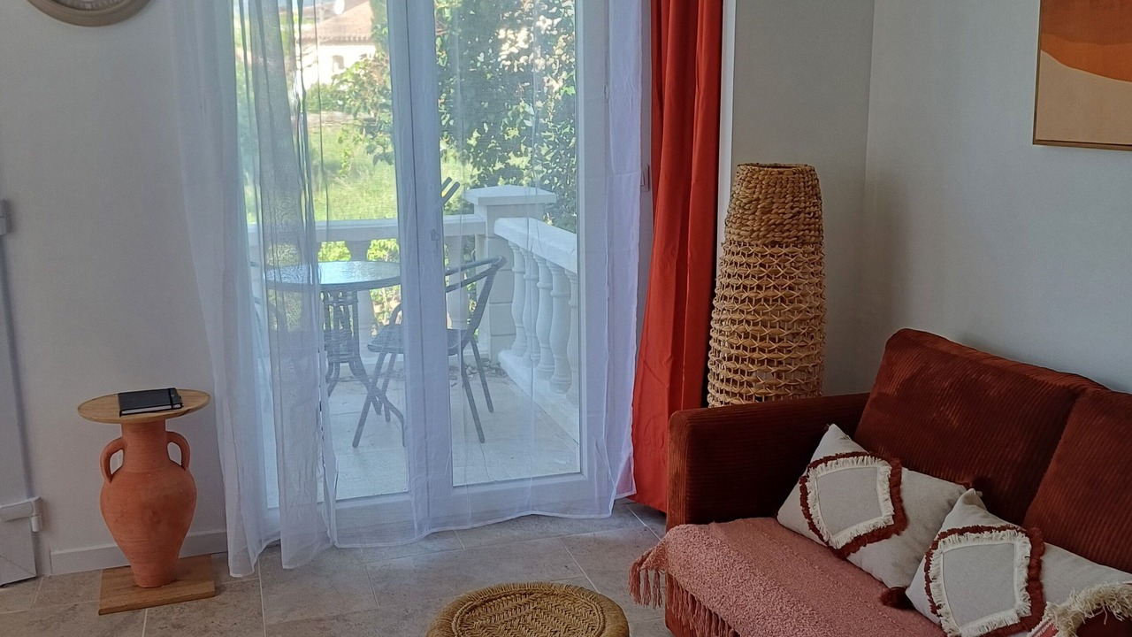 Photo of Livingroom in Herepian