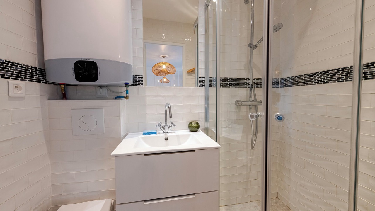 Photo of Bathroom in Clignancourt