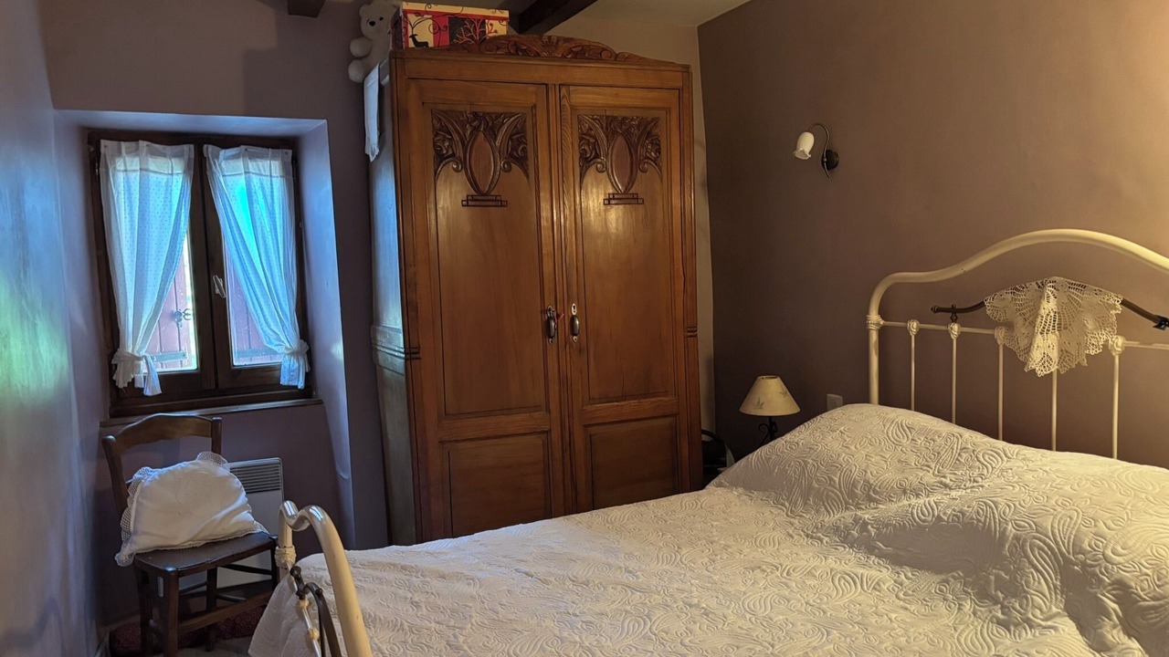 Photo of Bedroom in Martrin