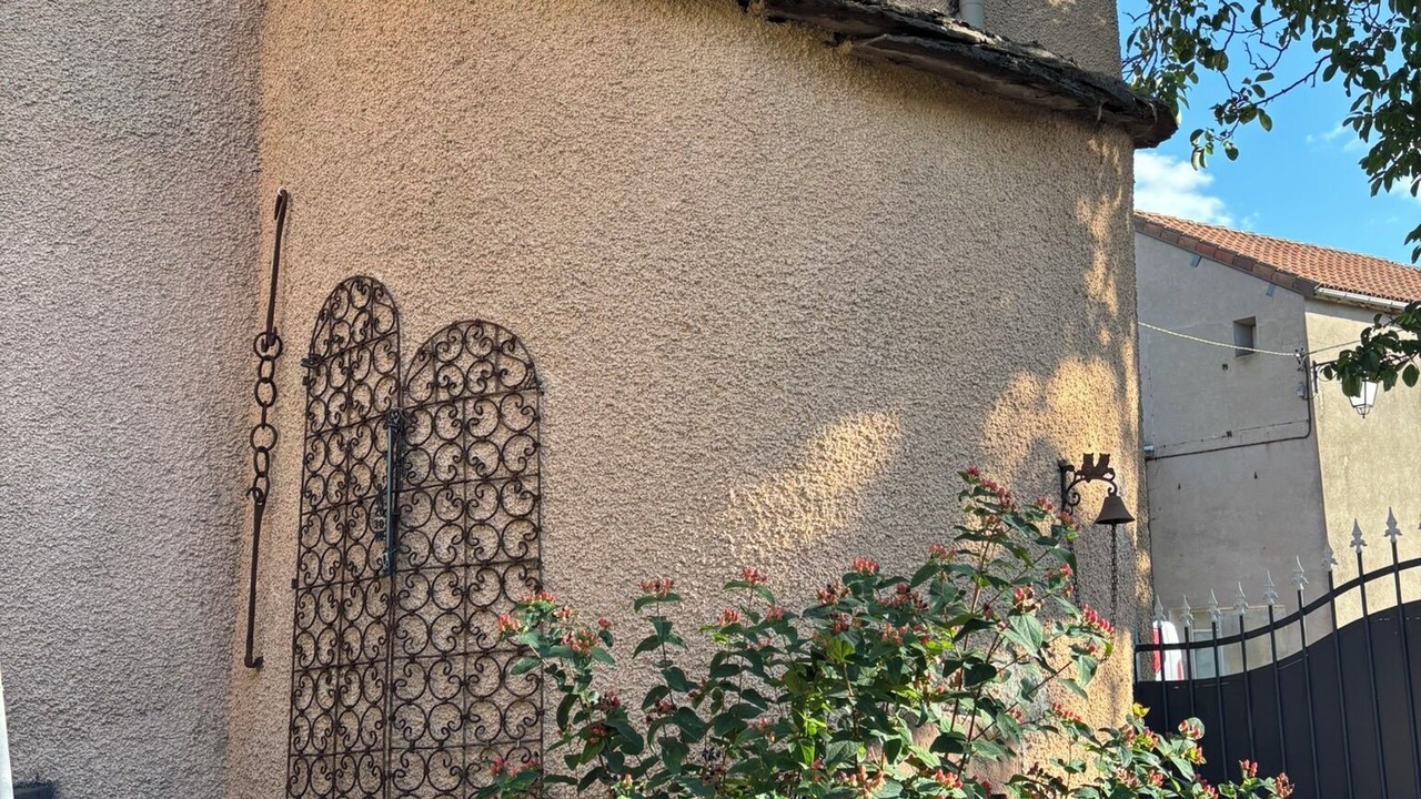 Photo of Outdoor in Martrin