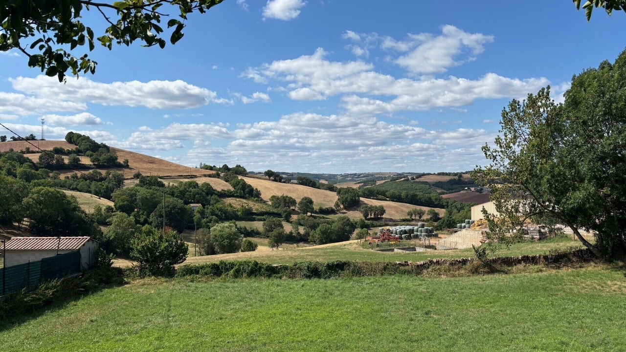 Photo of Others in Martrin