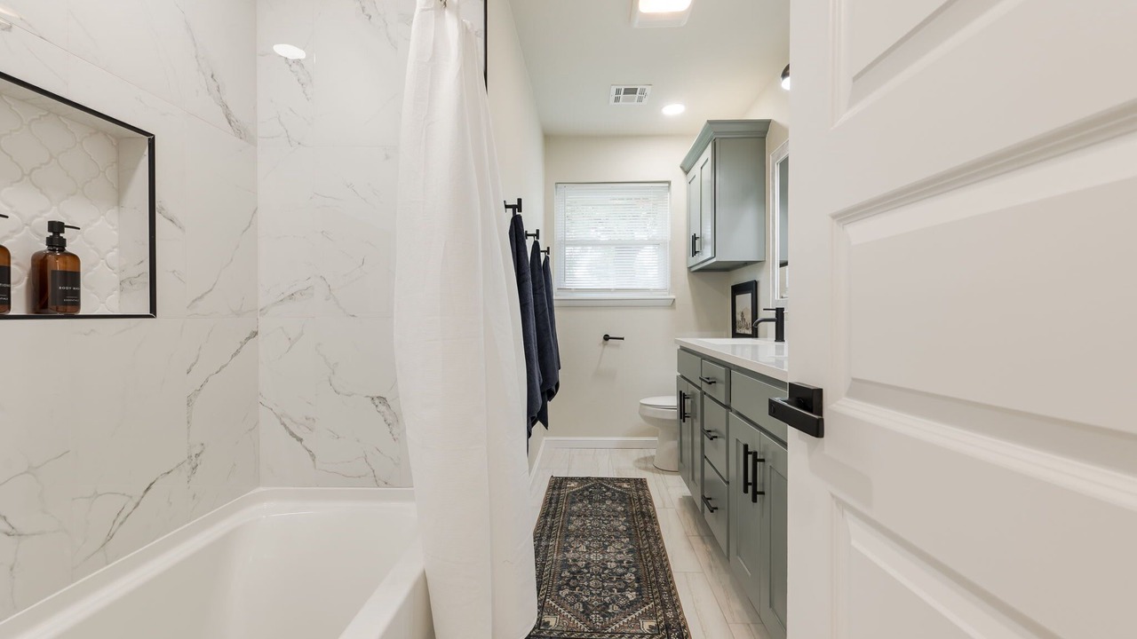 Photo of Bathroom in Central Oklahoma City