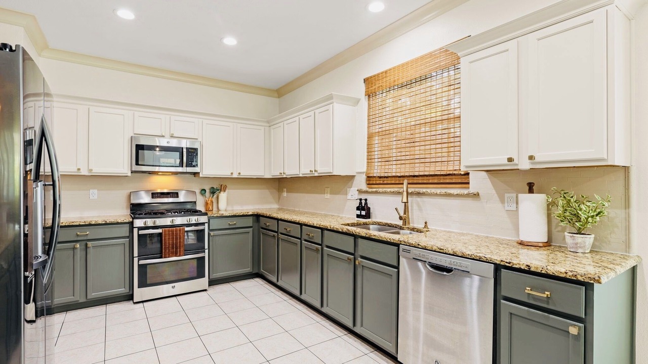 Photo of Kitchen in The Colony