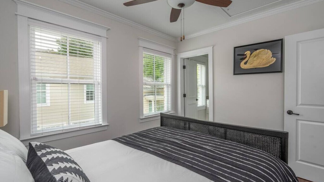 Photo of Bedroom in Beach Institute
