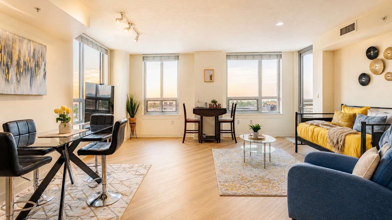 Photo of Livingroom in Downtown