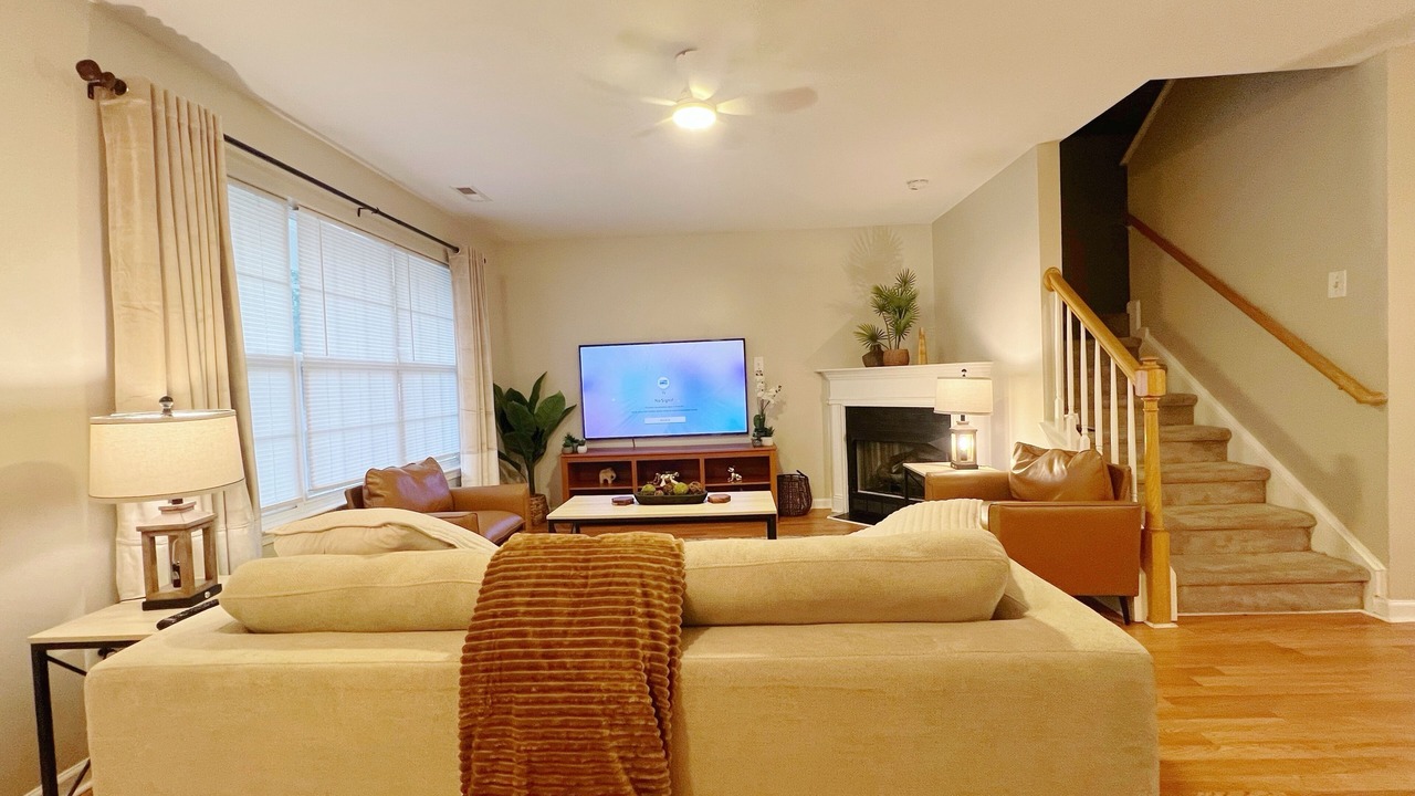 Photo of Livingroom in Northeast Raleigh