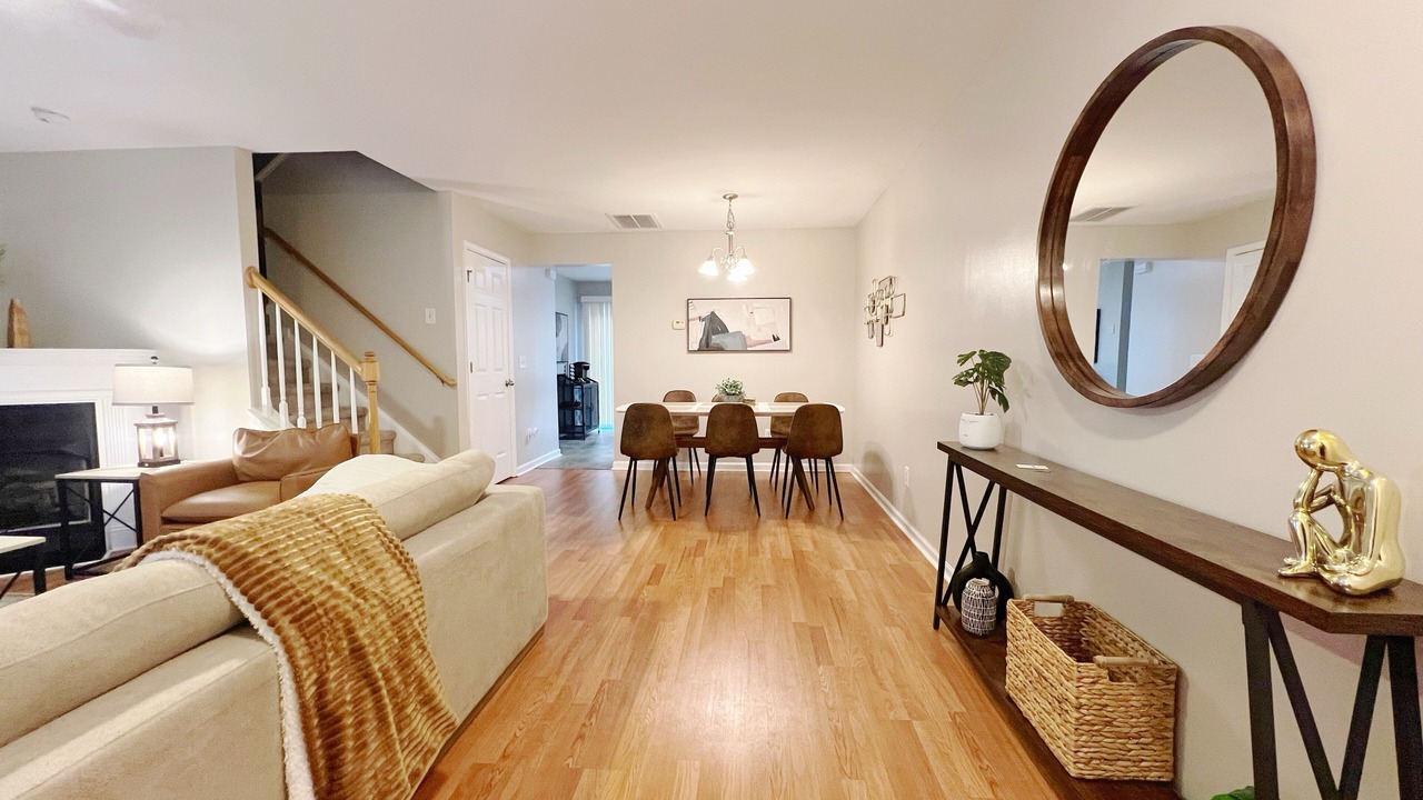 Photo of Livingroom in Northeast Raleigh