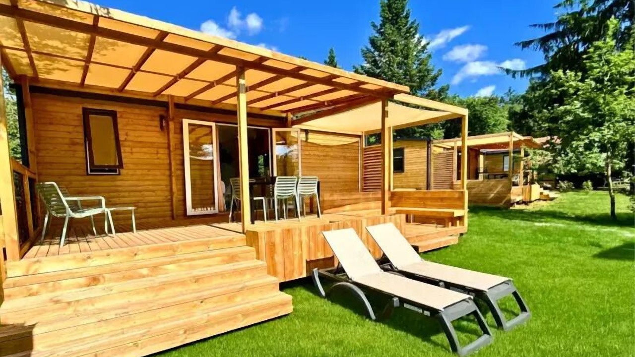 Photo of Patio Balcony in Nouan-le-Fuzelier