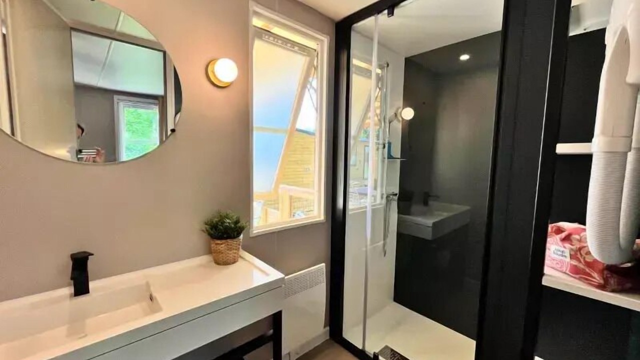 Photo of Bathroom in Nouan-le-Fuzelier