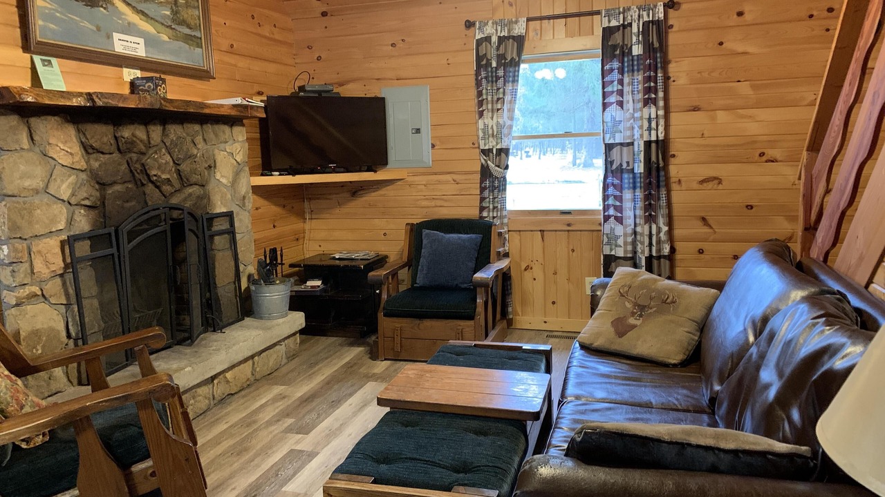 Photo of Livingroom in Tylersburg