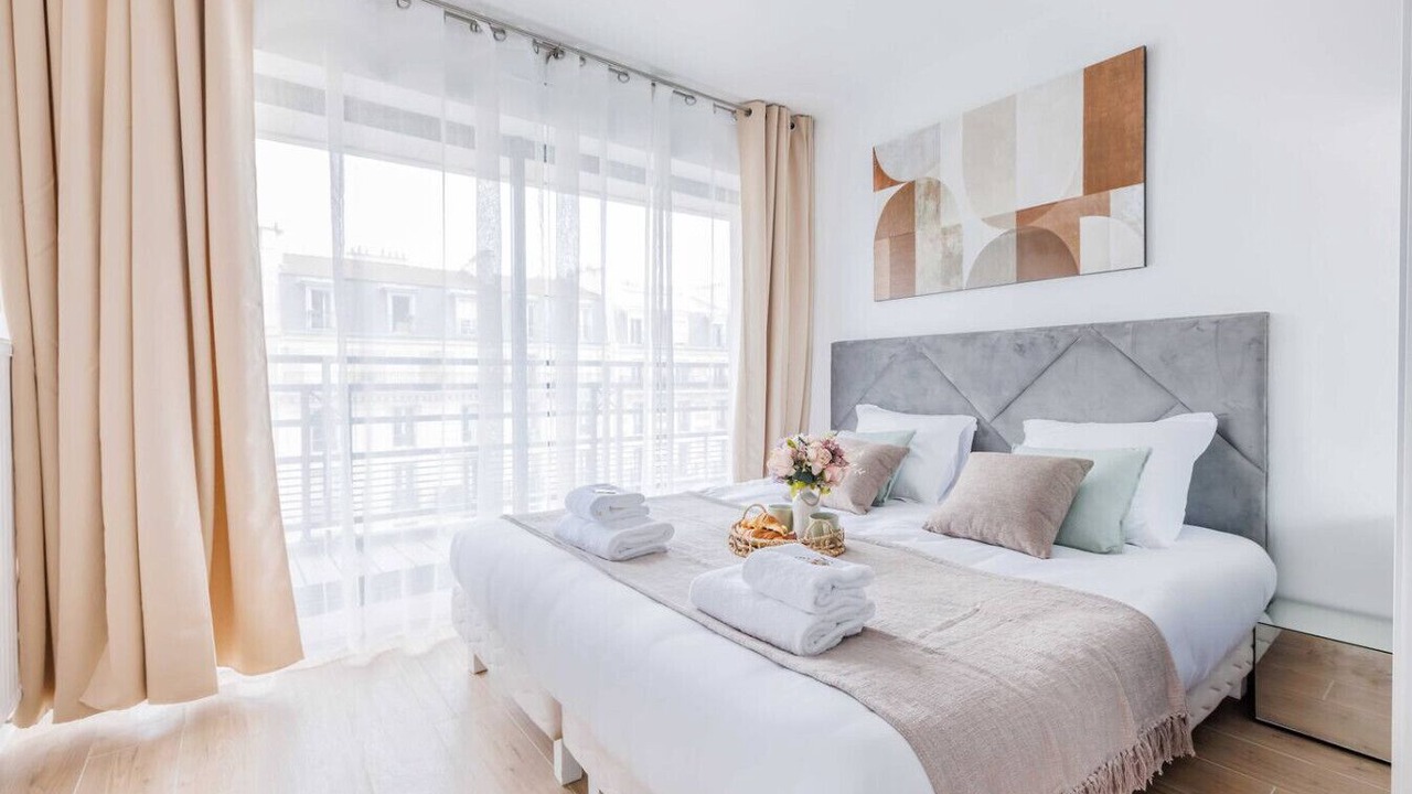 Photo of Bedroom in Levallois-Perret