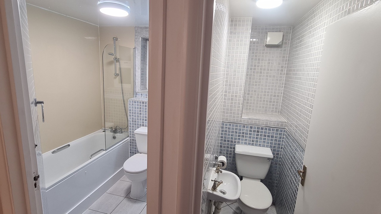 Photo of Bathroom in Hackney Downs