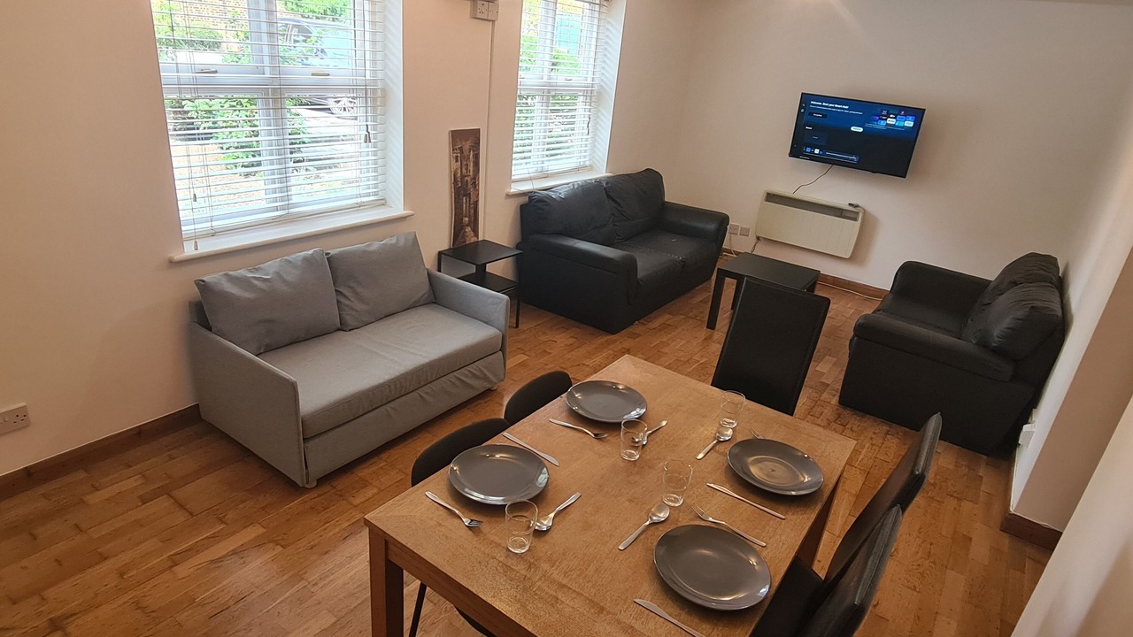 Photo of Others in Hackney Downs