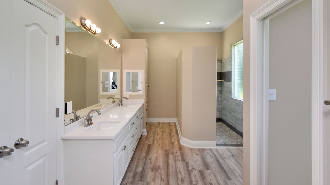 Photo of Bathroom in Beaumont