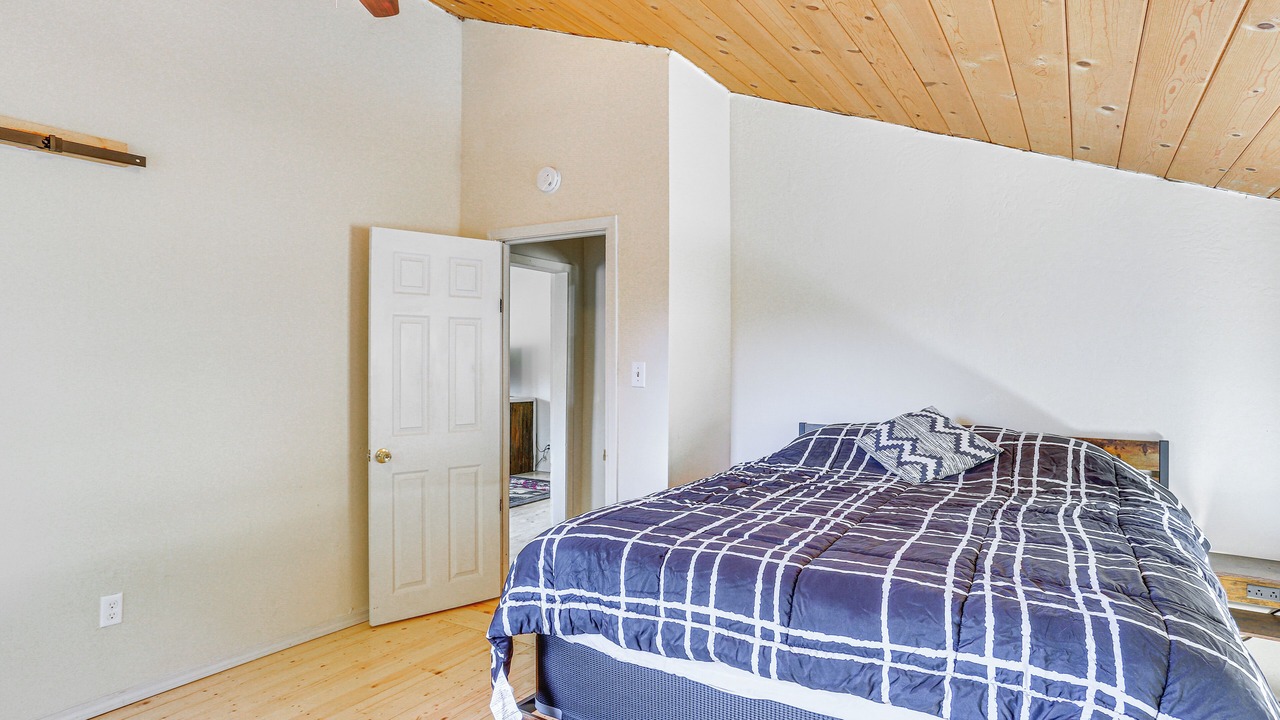 Photo of Bedroom in Lewiston