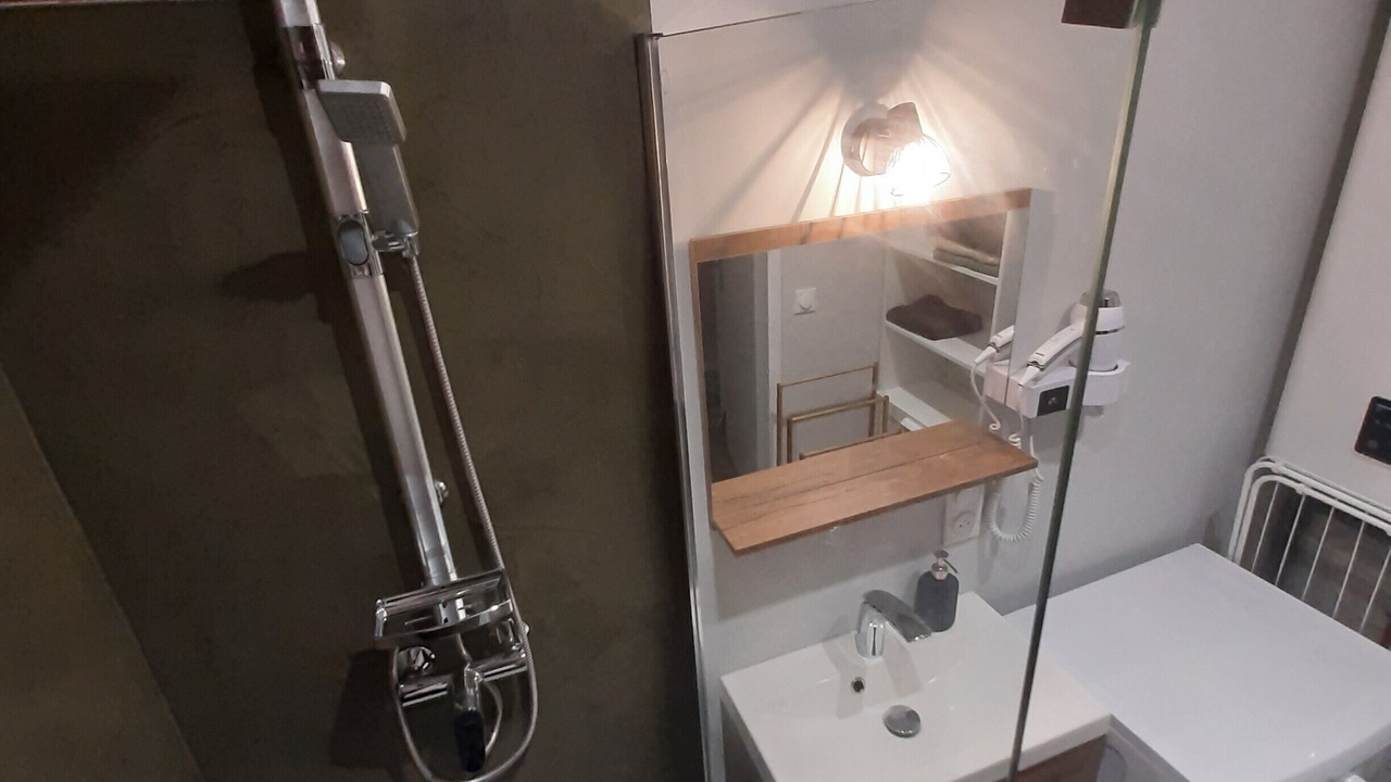 Photo of Bathroom in Bourg-Saint-Andeol