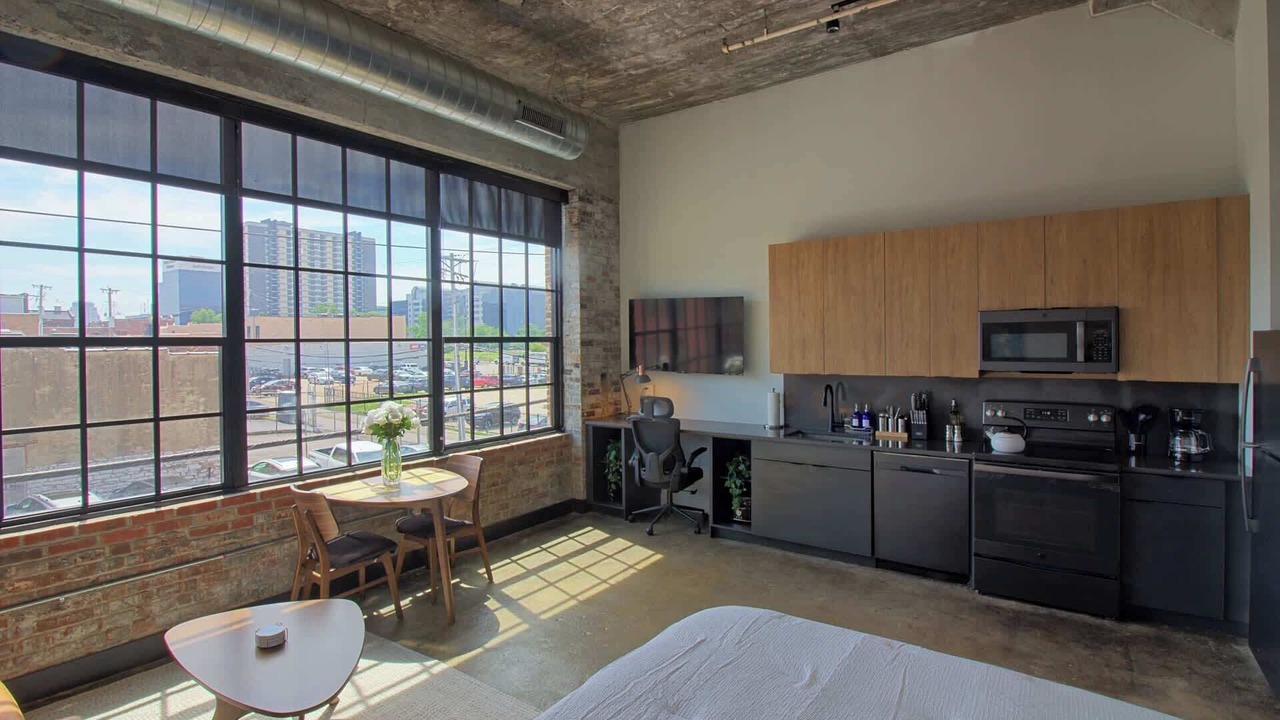 Photo of Bedroom in Midtown
