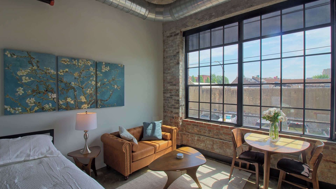 Photo of Livingroom in Midtown
