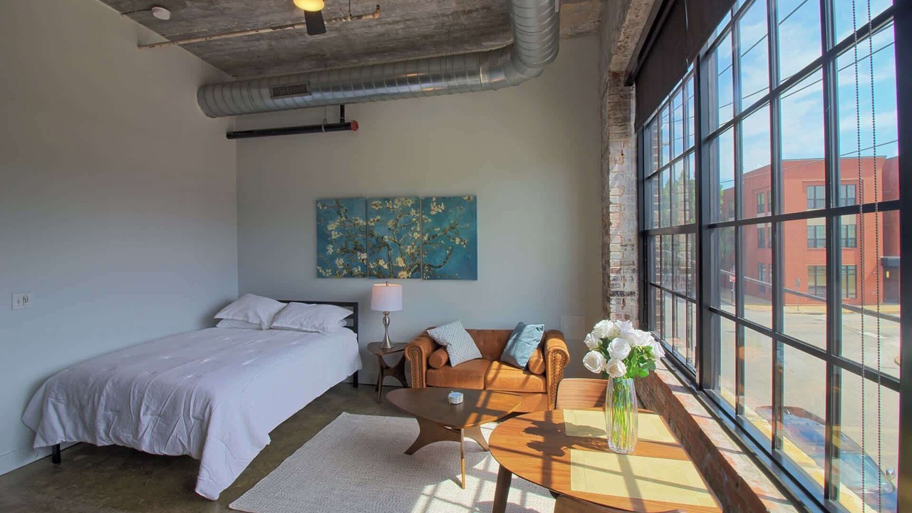 Photo of Bedroom in Midtown