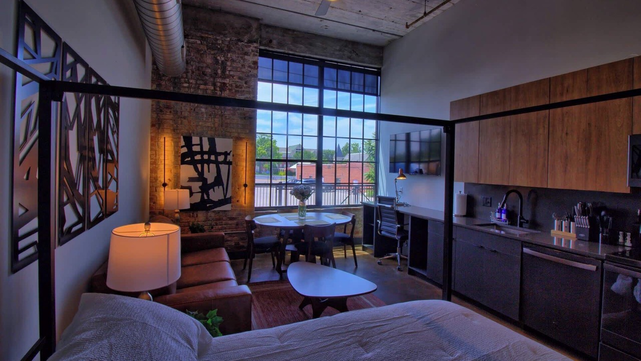 Photo of Bedroom in Midtown