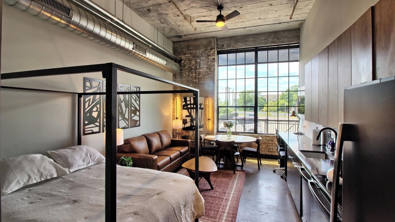 Photo of Bedroom in Midtown