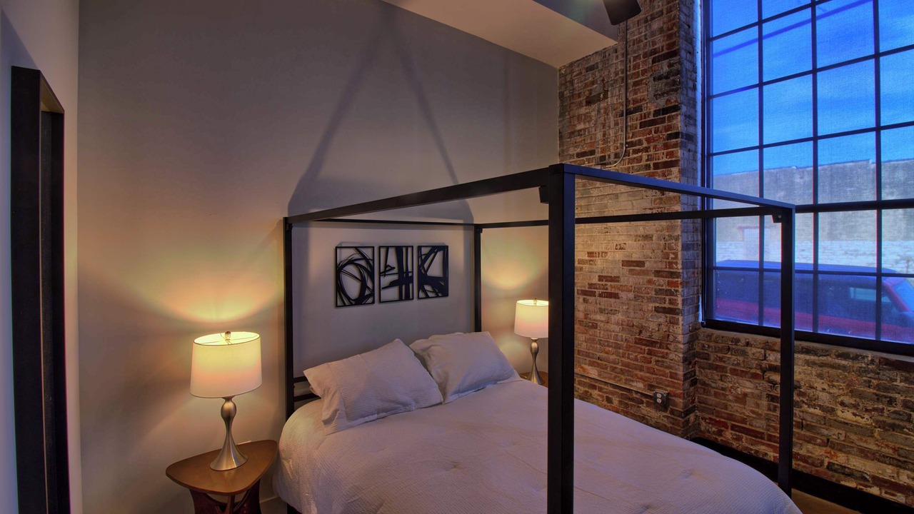 Photo of Bedroom in Midtown