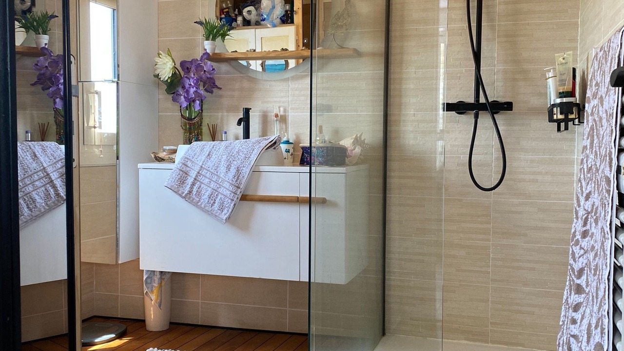 Photo of Bathroom in Marseillan