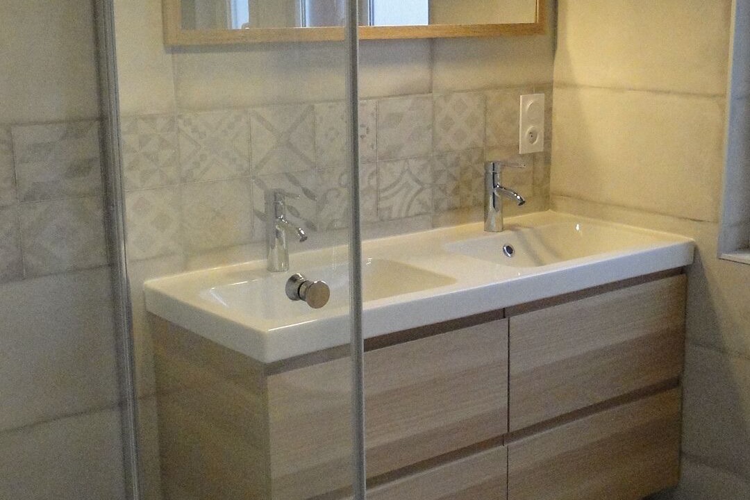 Photo of Bathroom in Mouthe