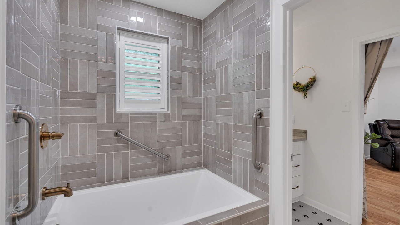 Photo of Bathroom in Willowdale