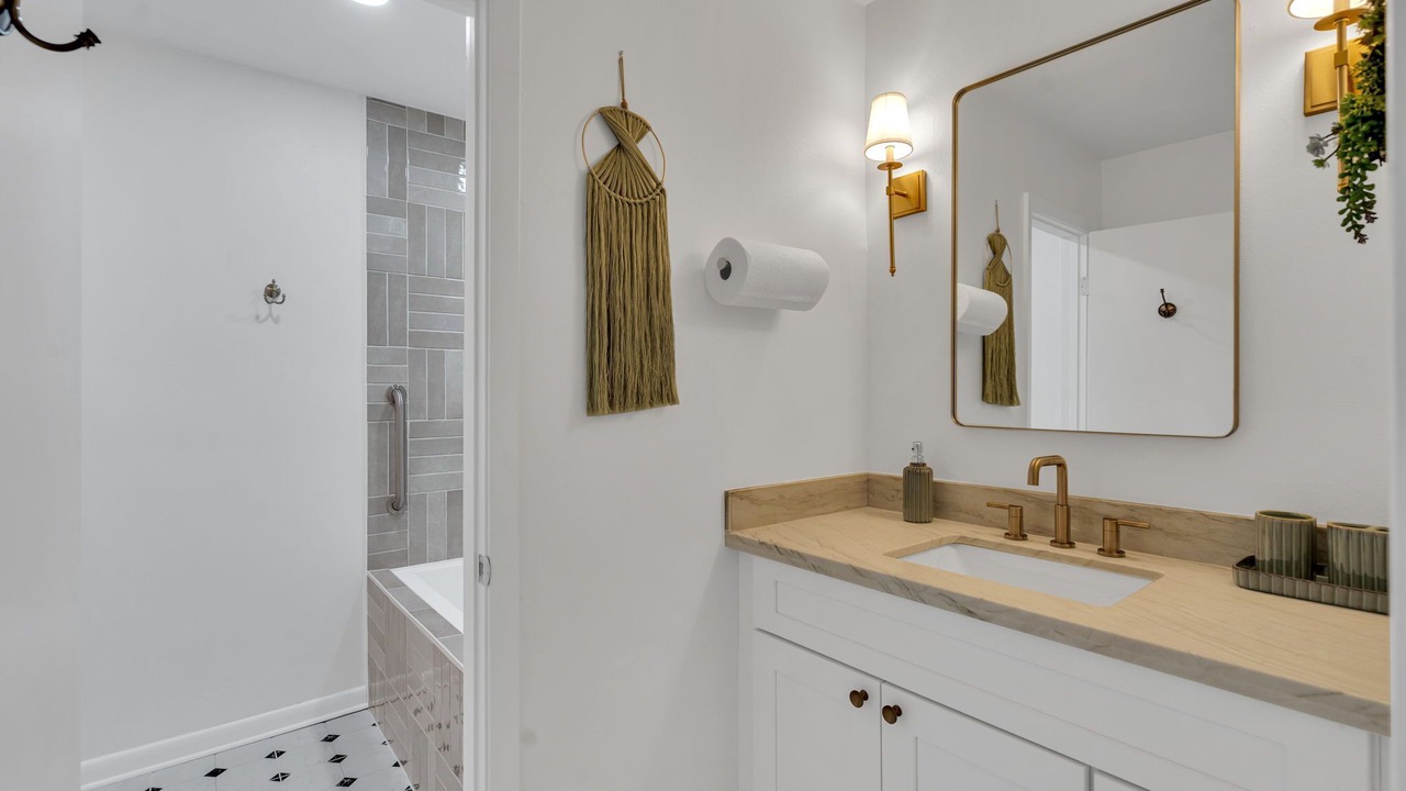 Photo of Bathroom in Willowdale