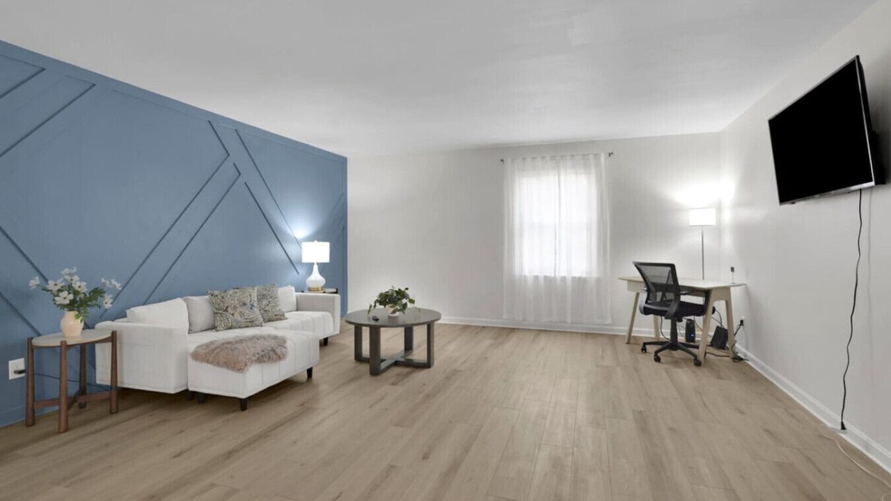 Photo of Livingroom in Newburgh