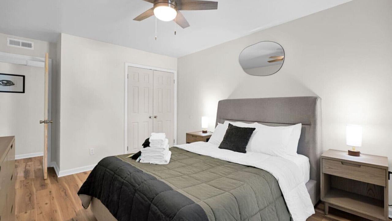 Photo of Bedroom in Newburgh