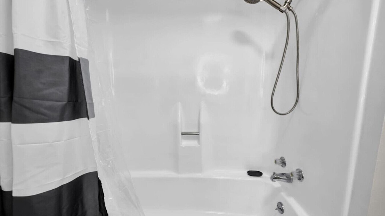 Photo of Bathroom in Newburgh
