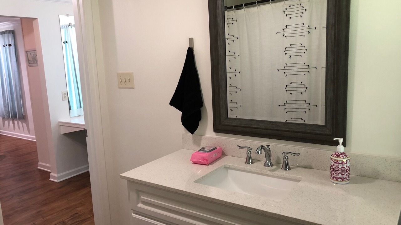 Photo of Bathroom in Jarreau