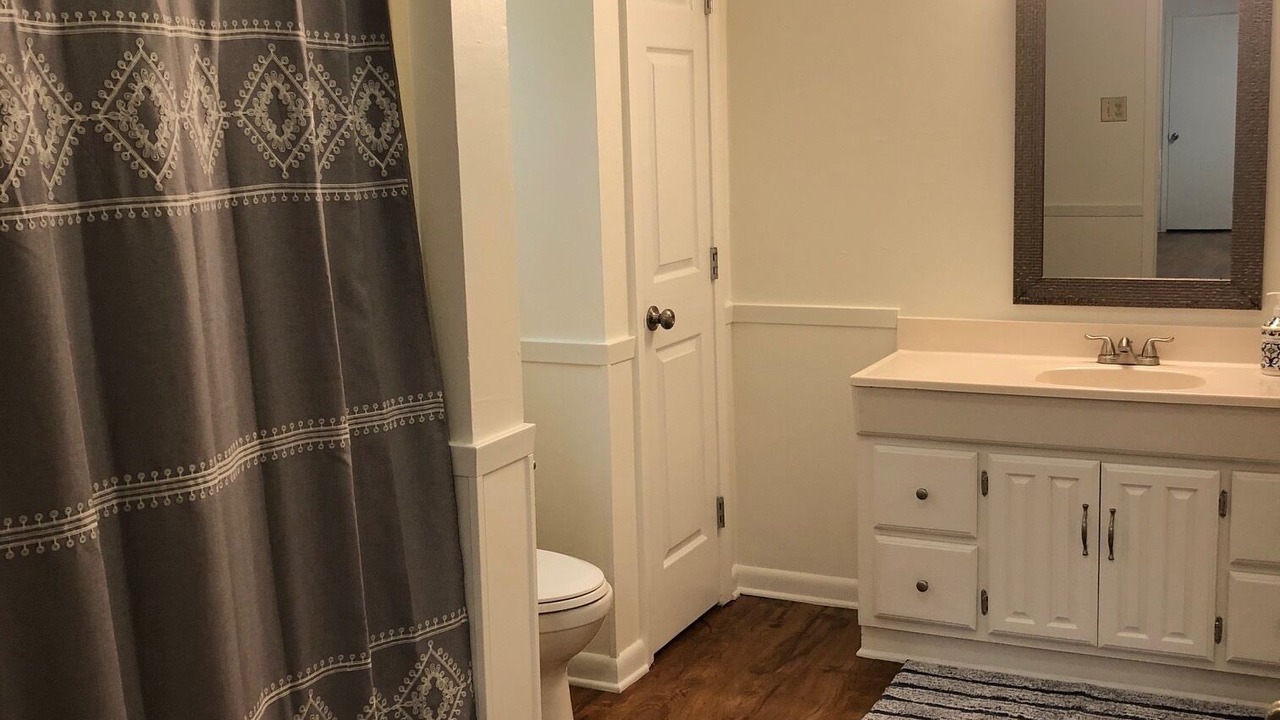 Photo of Bathroom in Jarreau