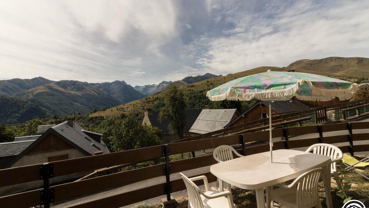 Photo of Outdoor in Poubeau