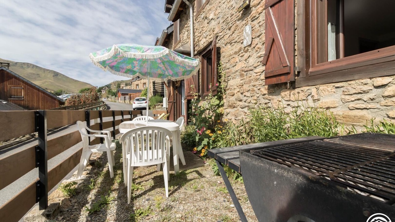 Photo of Outdoor in Poubeau