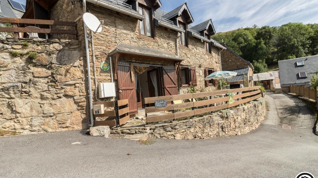 Photo of Outdoor in Poubeau