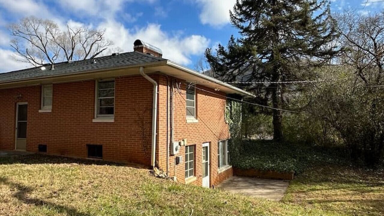 Photo of Outdoor in Fletcher