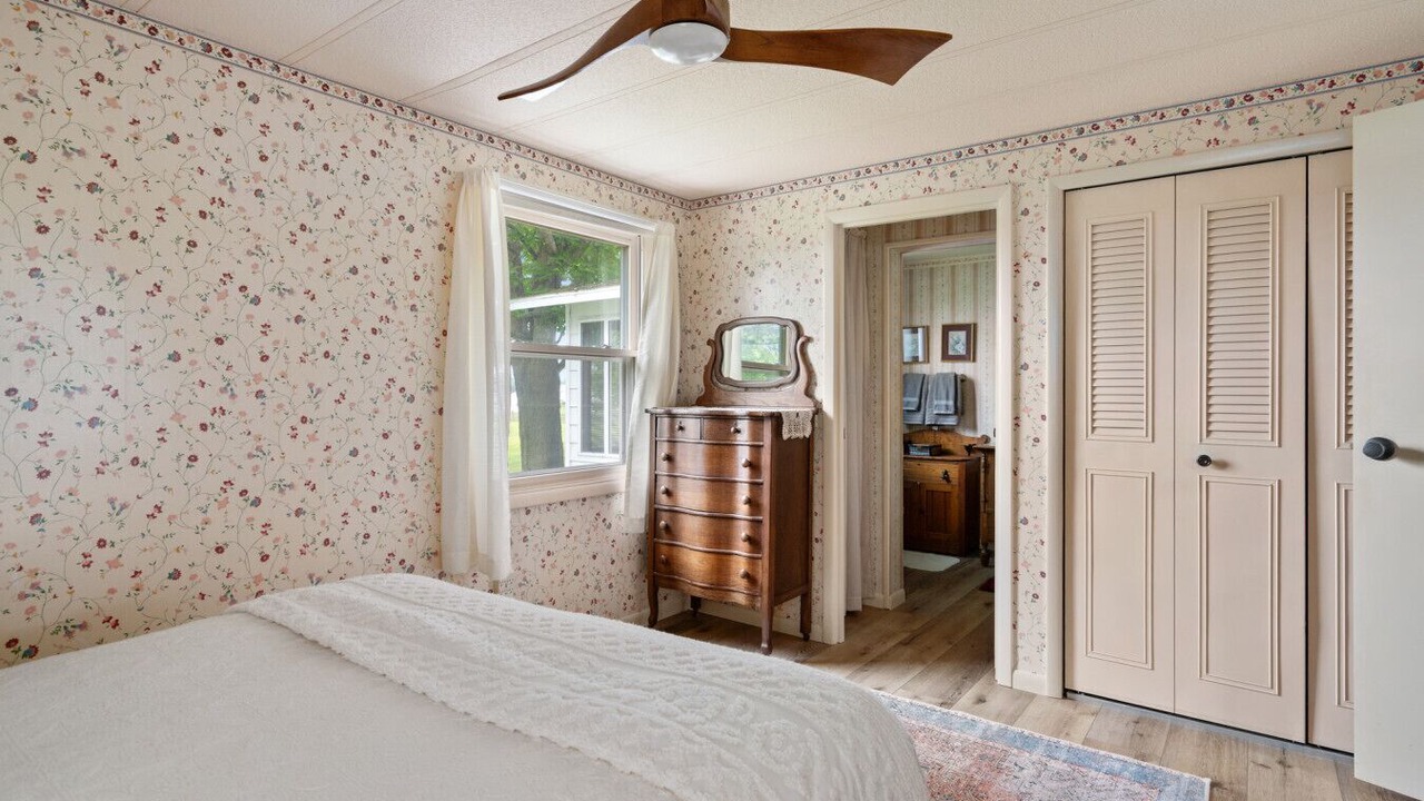 Photo of Bedroom in Alanson