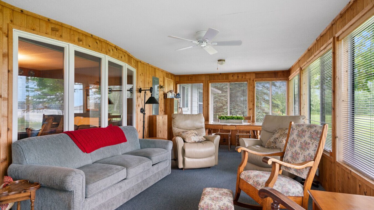 Photo of Livingroom in Alanson