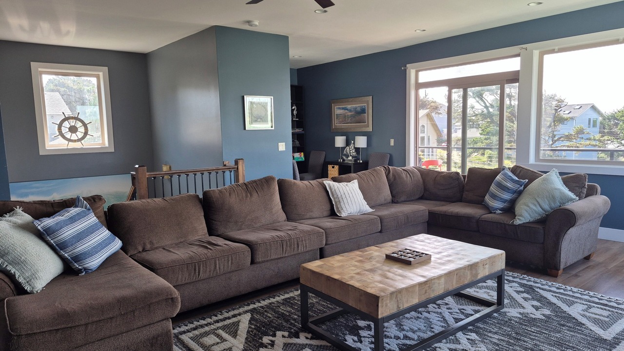 Photo of Livingroom in Roads End