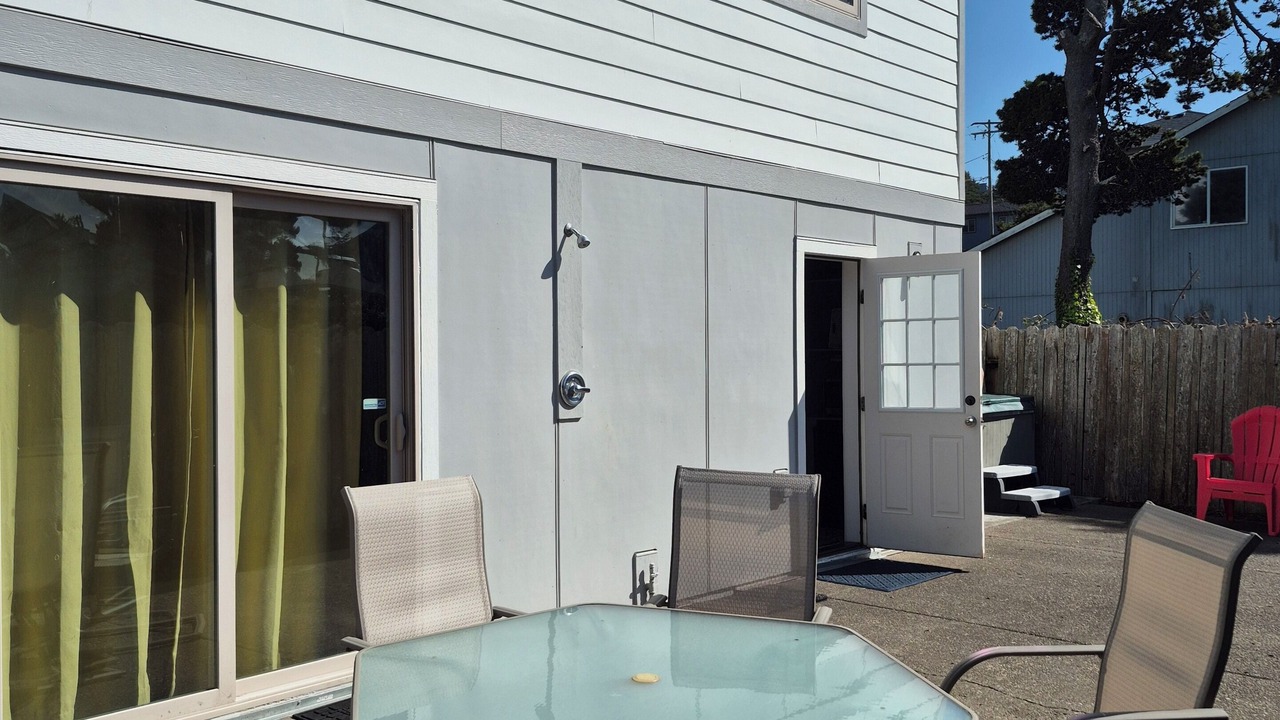 Photo of Outdoor in Roads End