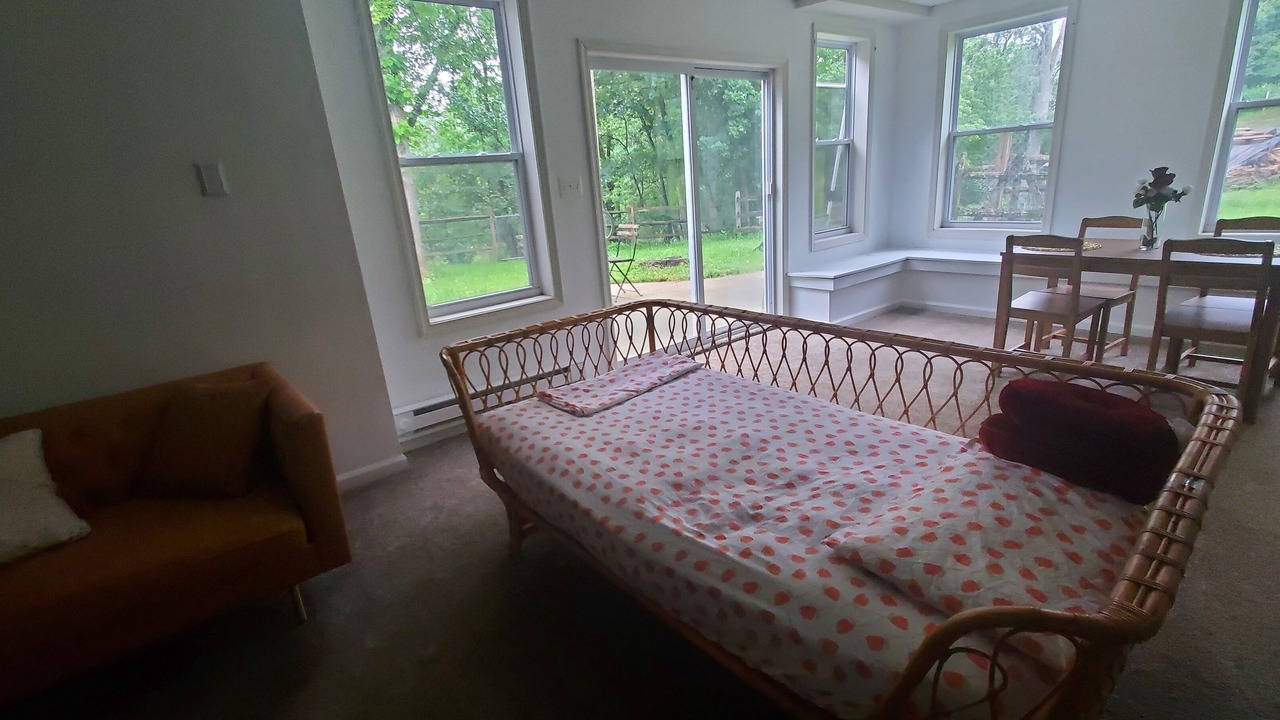 Photo of Livingroom in Collegeville