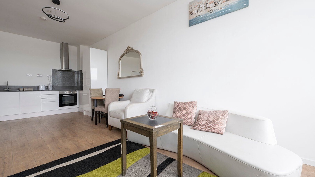 Photo of Livingroom in Smethwick