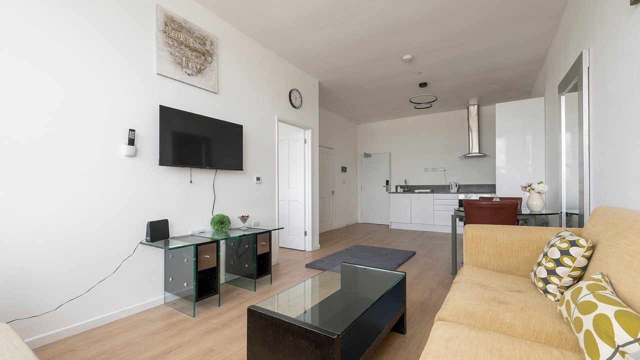 Photo of Livingroom in Smethwick