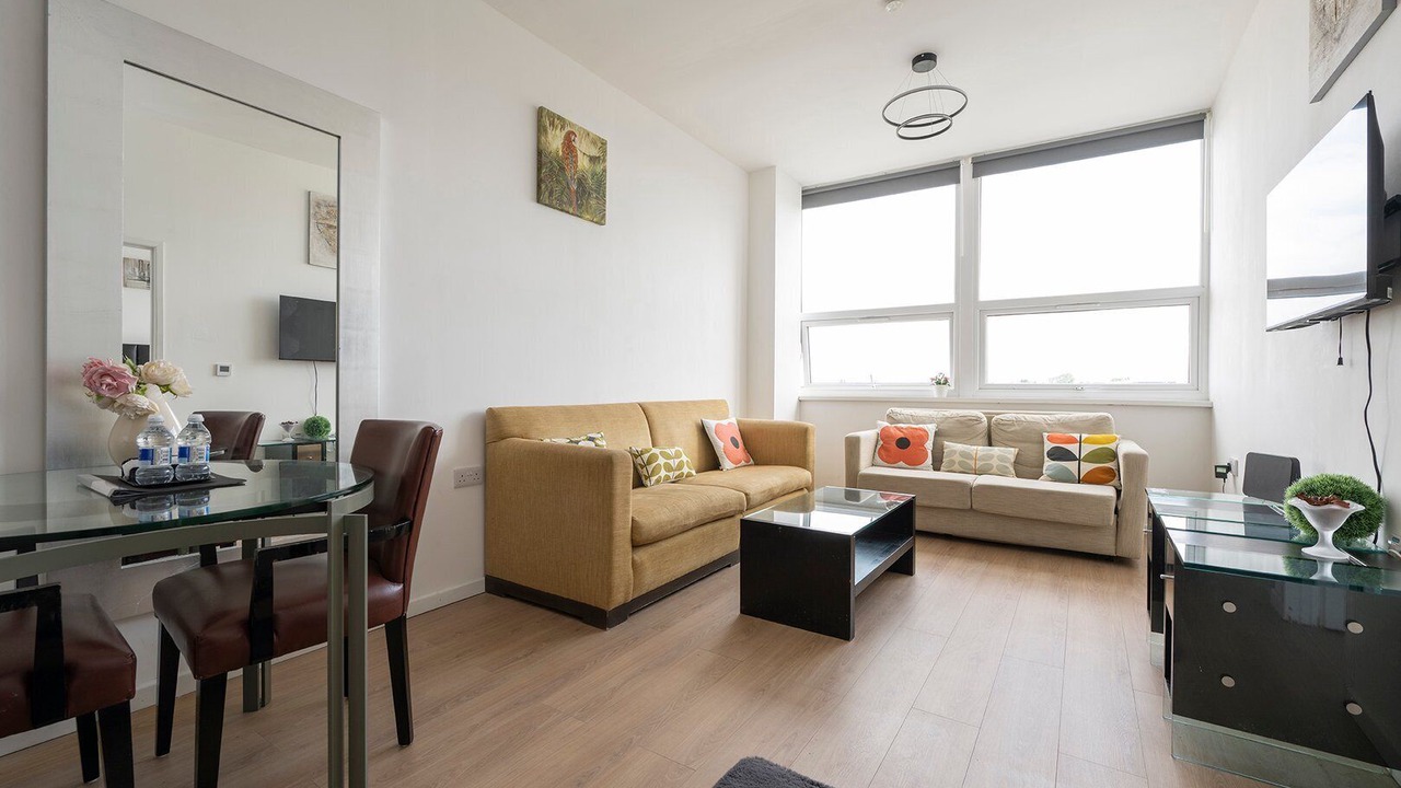 Photo of Livingroom in Smethwick