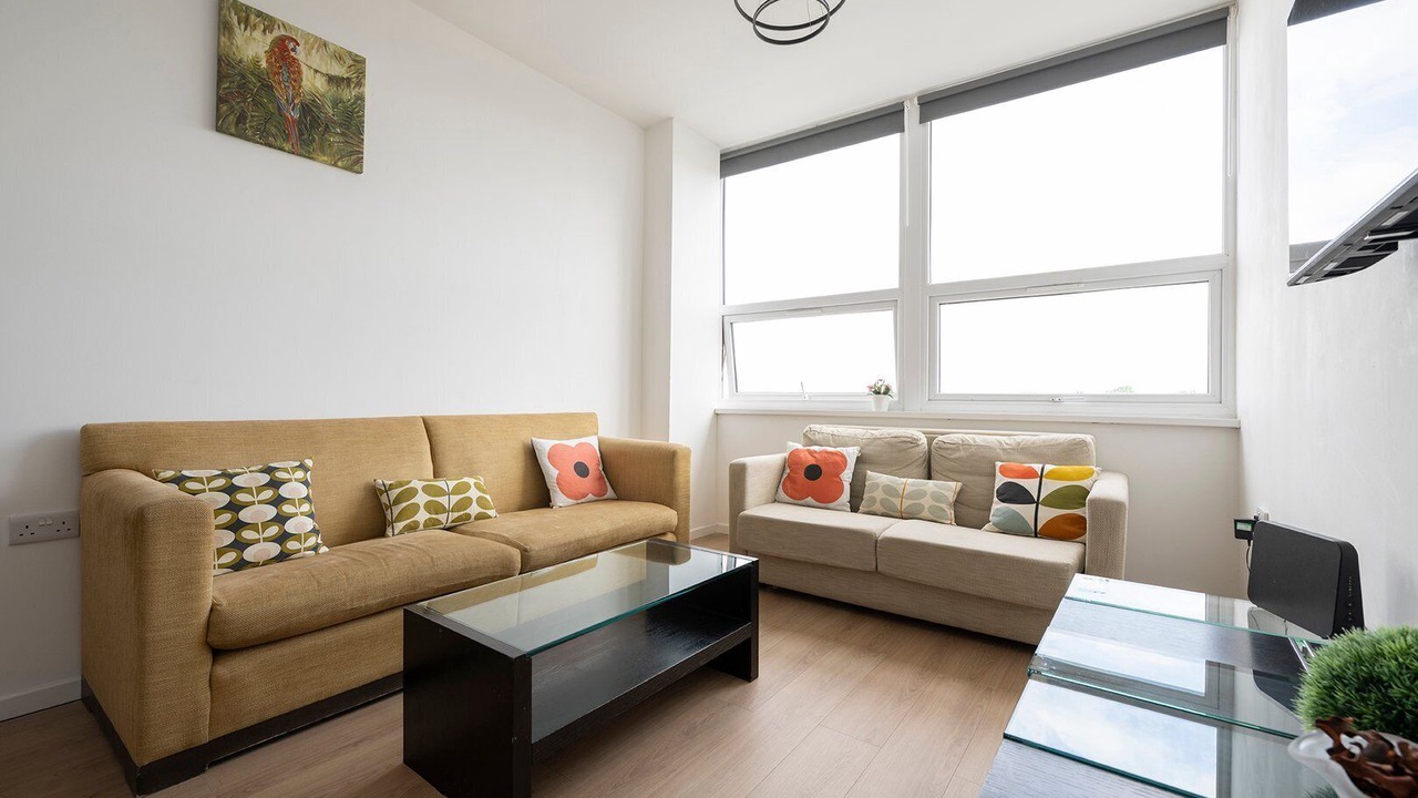 Photo of Livingroom in Smethwick