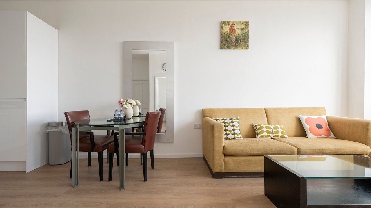 Photo of Livingroom in Smethwick