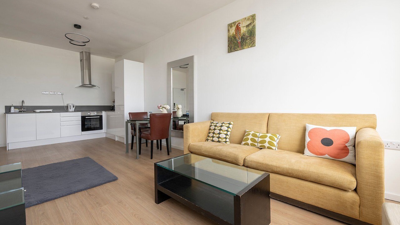 Photo of Livingroom in Smethwick